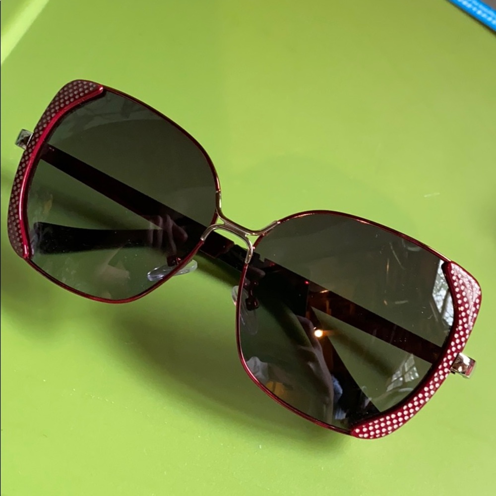 NWT Cute Retro style metal rim red sunglasses